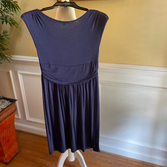 Soprano Dress Size 8 Navy Blue Soft Synthetic Like Jersey Sleeveless Low V Front - Picture 6 of 7